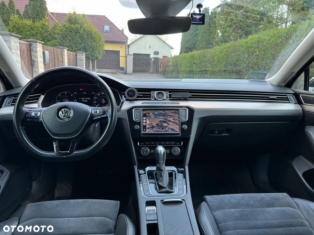 Volkswagen Passat 2.0 TDI BMT 4Mot Highline DSG - 11