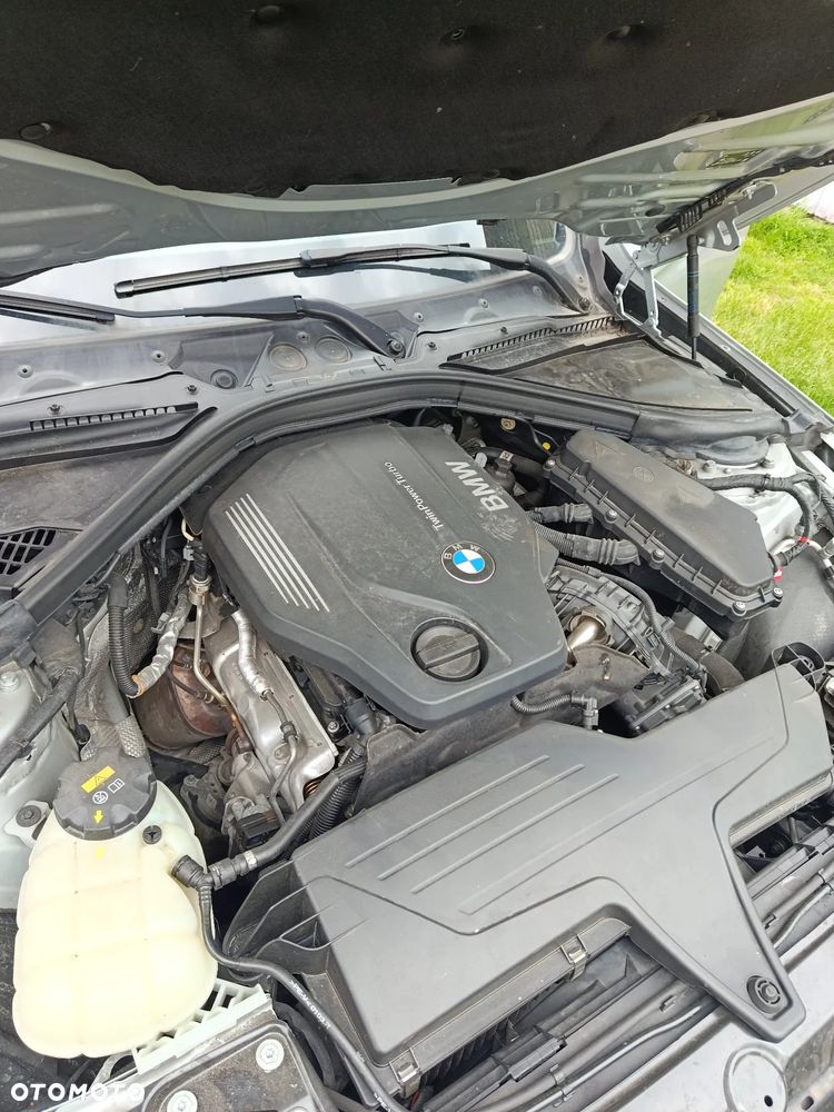 BMW Seria 3 320d Edition Luxury Line Purity - 12
