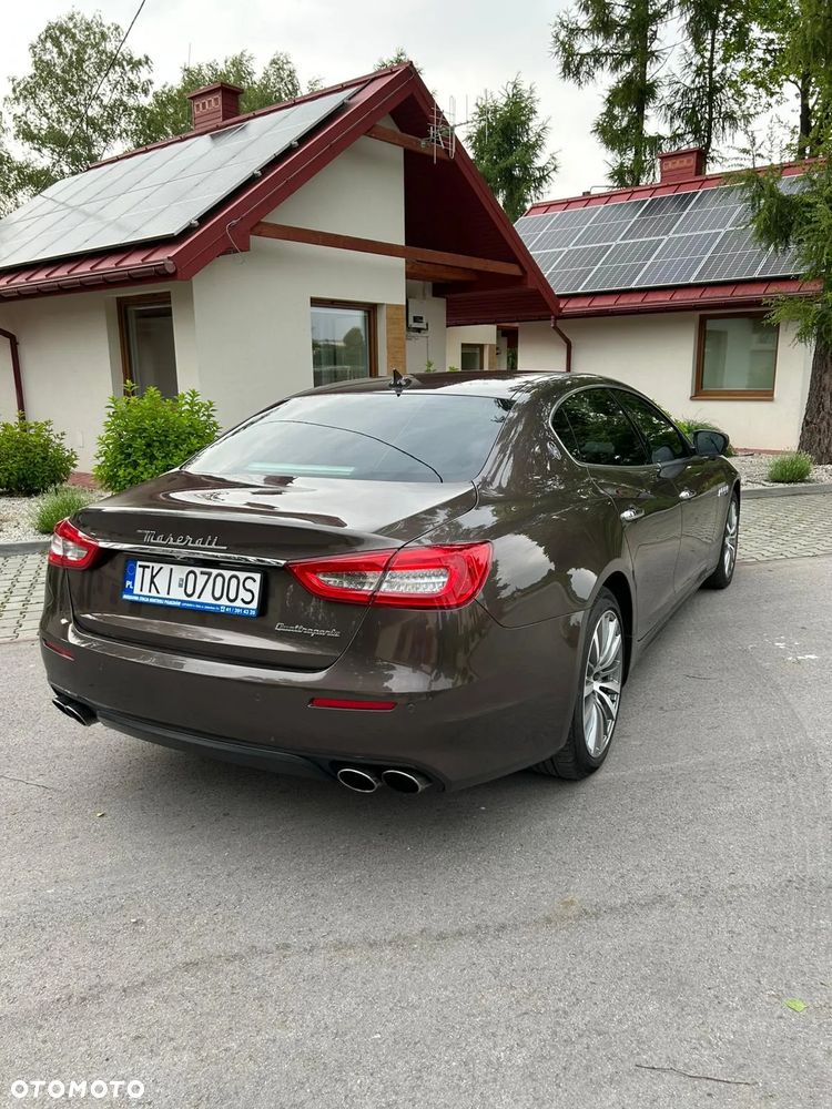 Maserati Quattroporte - 6