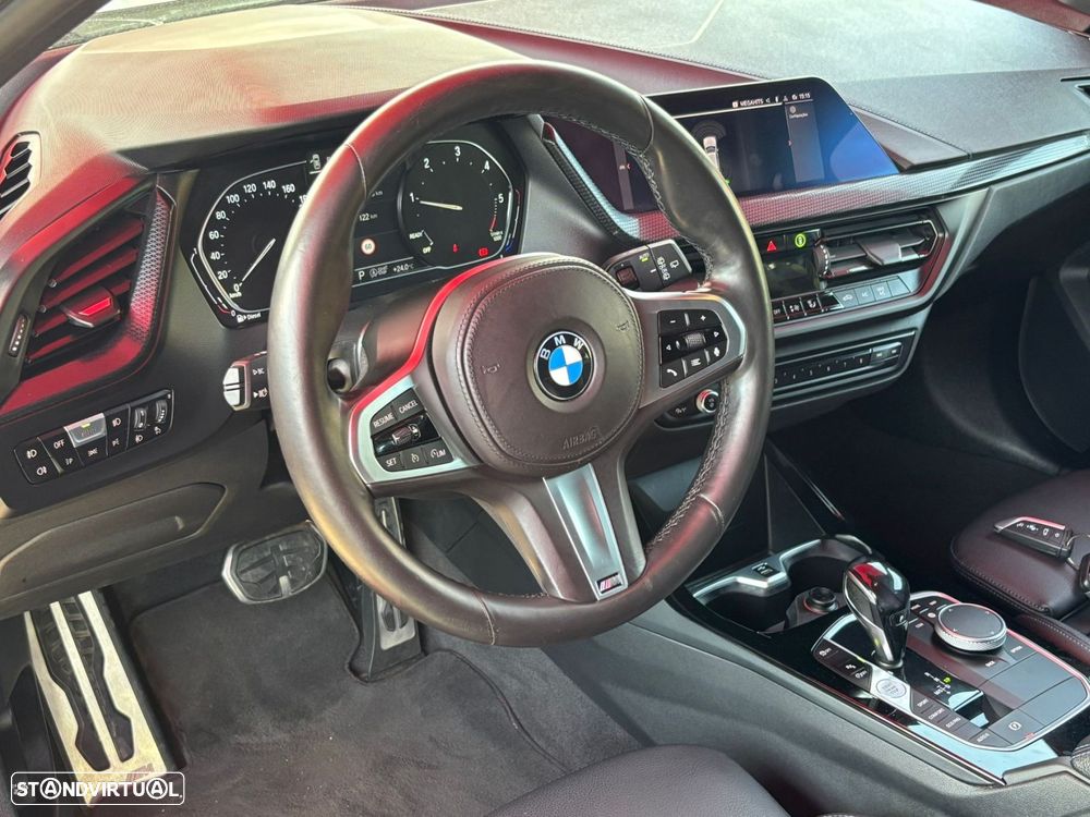 BMW 116 d Pack Desportivo M Auto - 11