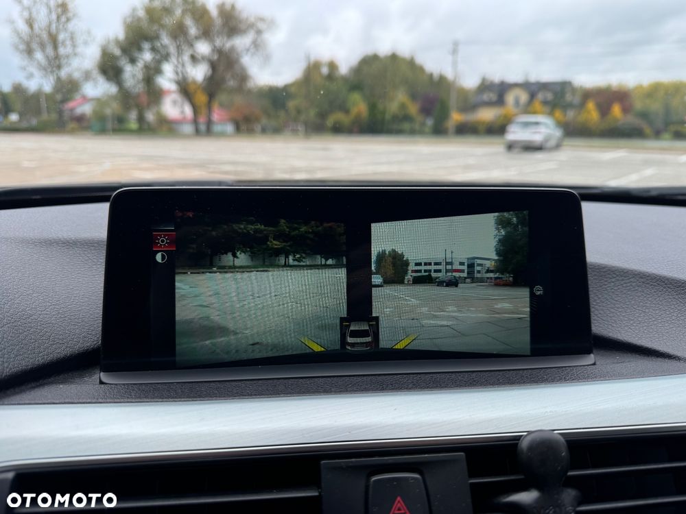 BMW Seria 3 330e iPerformance M Sport Shadow - 19