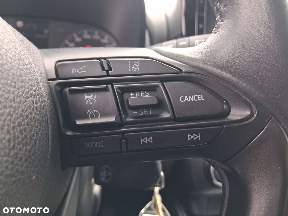 Toyota Yaris 1.5 Comfort - 24