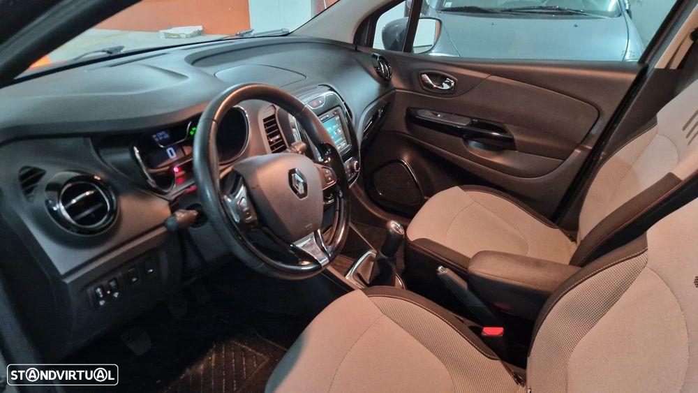 Renault Captur 1.5 dCi Exclusive - 13