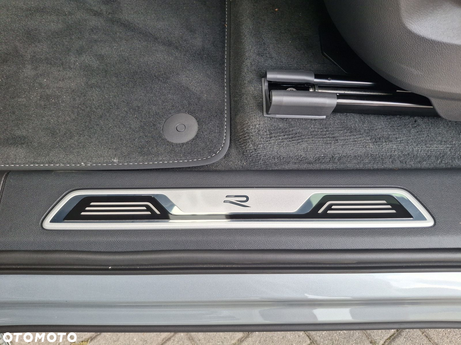 Volkswagen Touareg 3.0 V6 TDI 4Motion R-Line - 17