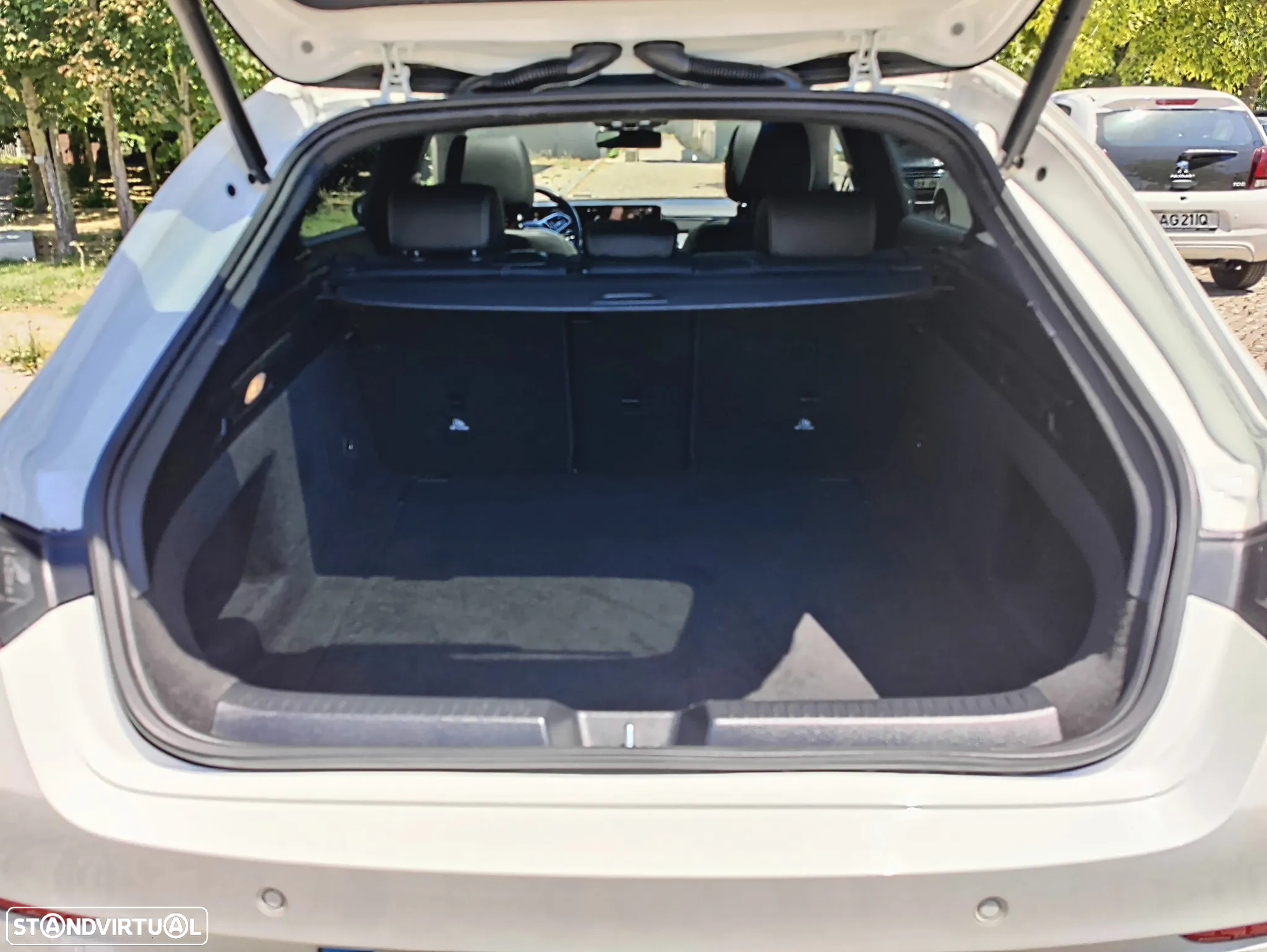 Mercedes-Benz CLA 180 d Shooting Brake AMG Line Aut. - 19
