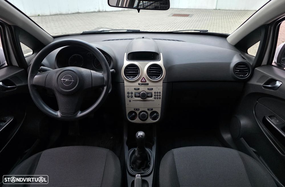 Opel CORSA VAN - 33
