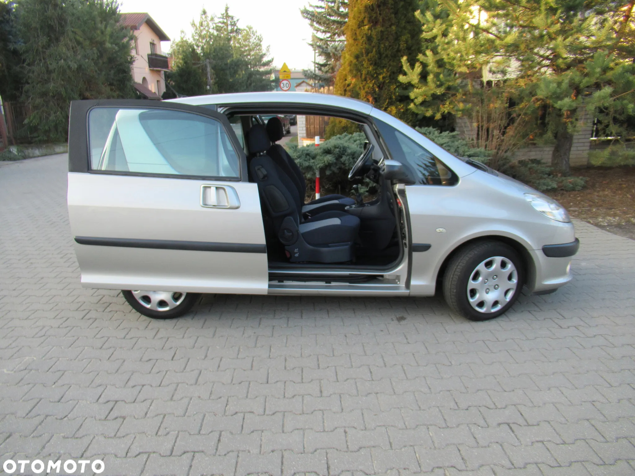 Peugeot 1007 75 Filou - 23