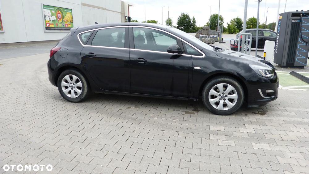 Opel Astra 1.4 Turbo Exklusiv - 5