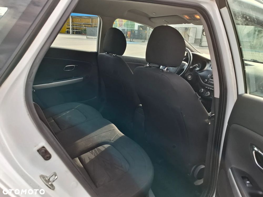 Kia Ceed 1.6 GDI L - 6