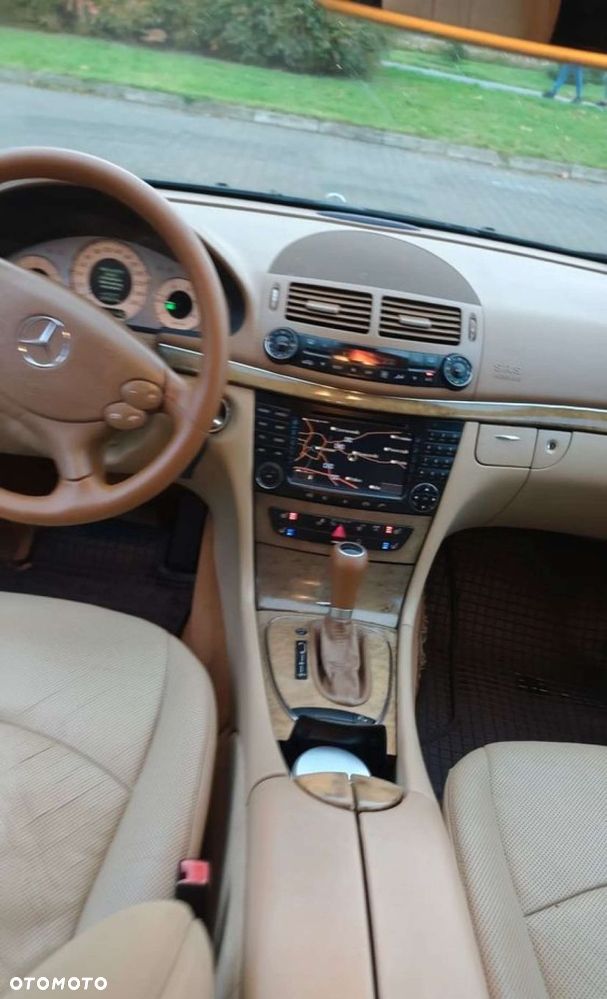 Mercedes-Benz Klasa E - 8