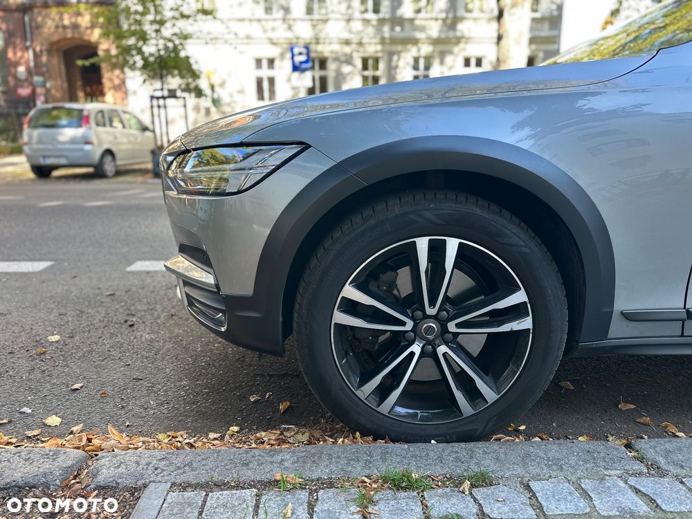 Volvo V90 Cross Country D5 AWD Pro - 14