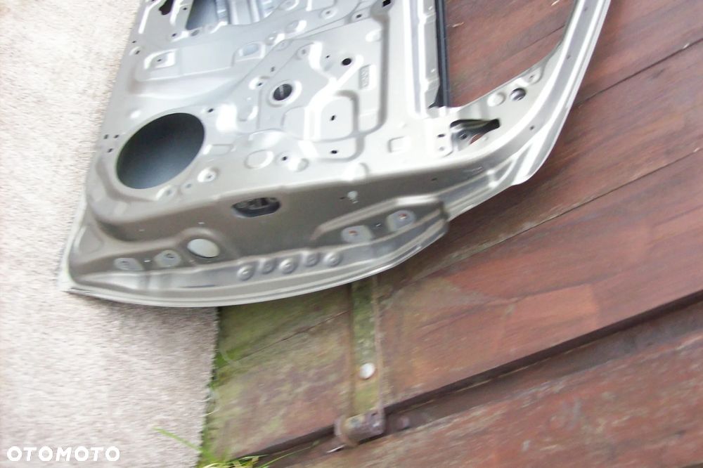 DRZWI PRZEDNIE LEWE TOYOTA YARIS IV ROK 20/24 - 8