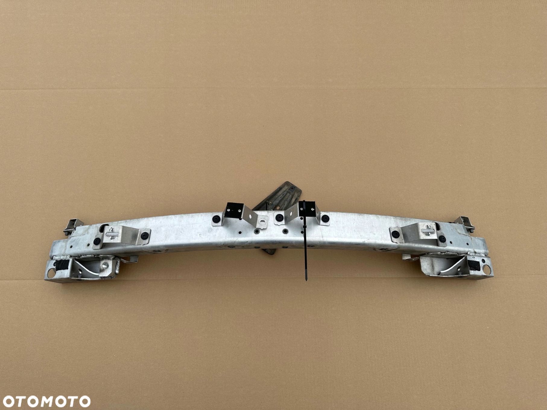 BELKA POD ZDERZAK ASTON MARTIN DB9 ORYGINAŁ IDEAŁ - 1