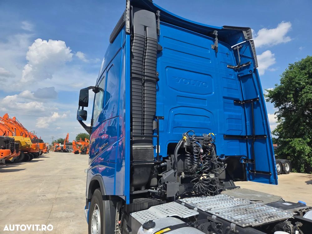 Volvo FH500, 2020, 535.000km, 2 rezervoare, ANV NOI, AUTOMATA, Clima STATIONARE, FRIGIDER, Aeropachet, rulata doar in GERMANIA, posibilitate leasing 4 ani, STARE FOARTE BUNA-PROMOTIE 46.900 EUR+Tva - 34