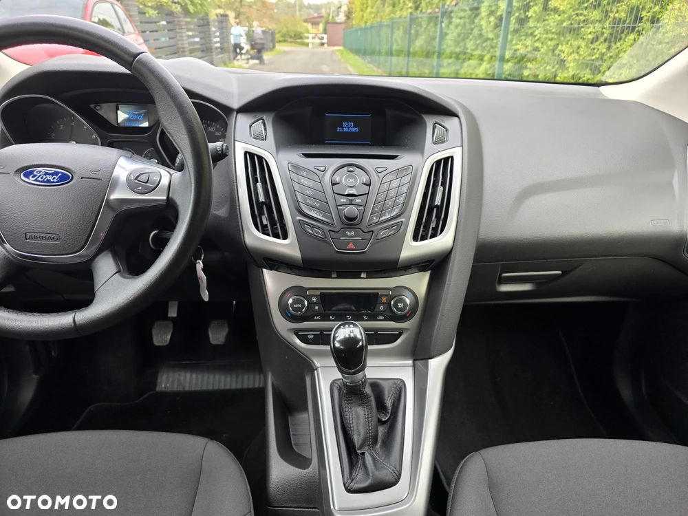 Ford Focus 1.0 EcoBoost Gold X (Edition Start) - 26