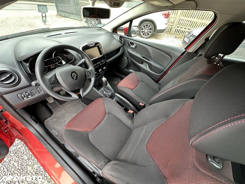 Renault Clio 1.2 16V 75 Life - 14