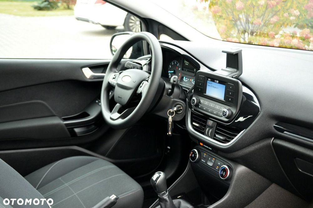 Ford Fiesta - 19