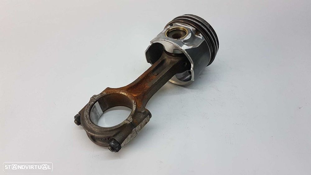 PISTÃO HYUNDAI TERRACAN (HP) 2.9 CRDI GL - 1