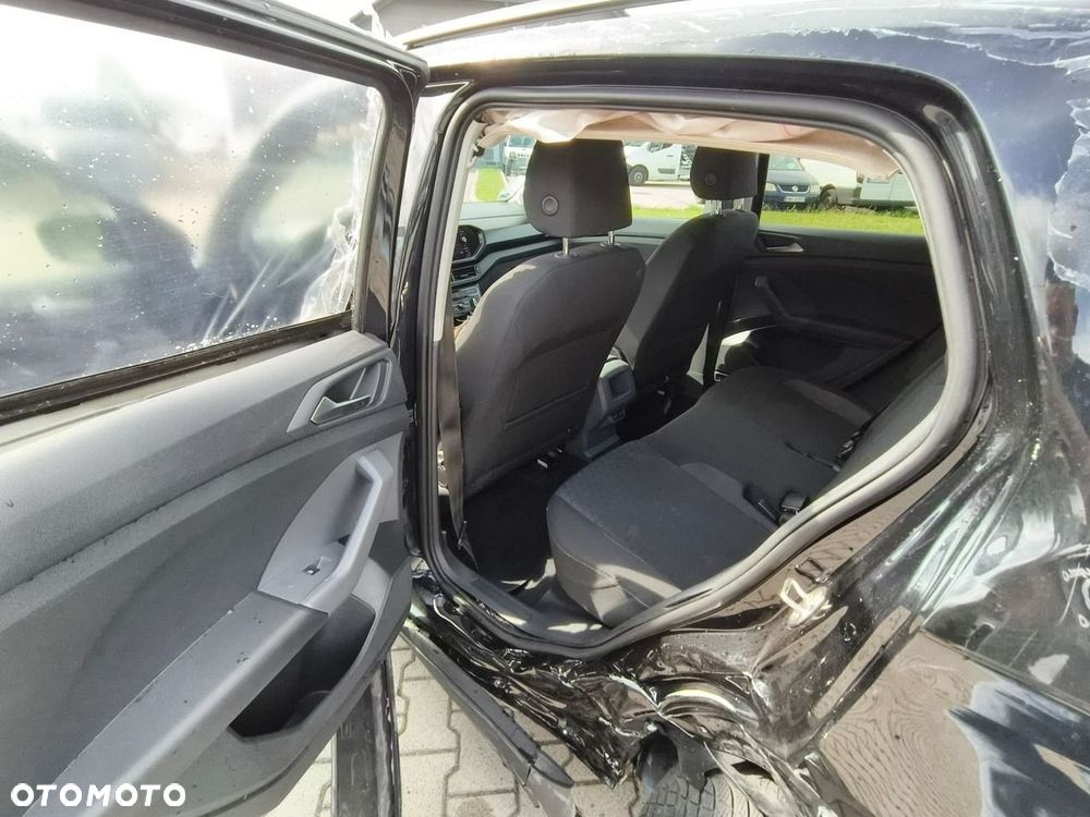 Volkswagen T-Cross - 18