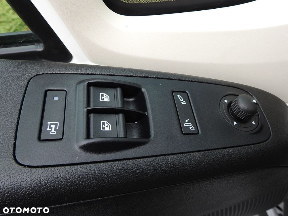 Peugeot BOXER FURGON CHŁODNIA  0*C TEMPOMAT NAWIGACJA KLIMATYZACJA  135KM - 26