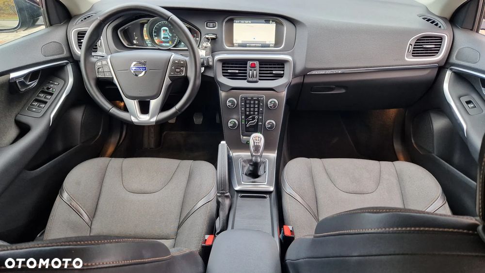 Volvo V40 Cross Country D2 Summum - 12