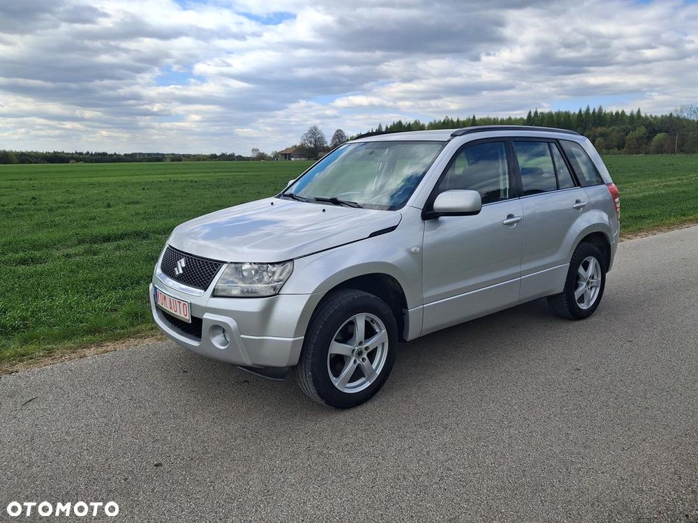 Suzuki Grand Vitara 2.0 - 5