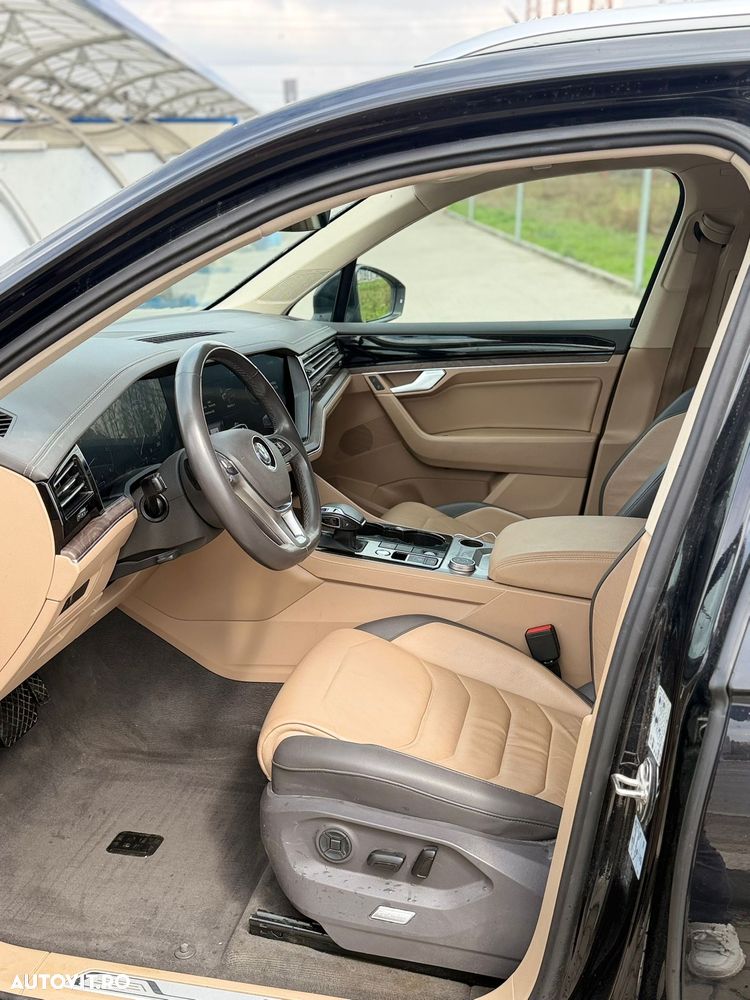 Volkswagen Touareg - 7