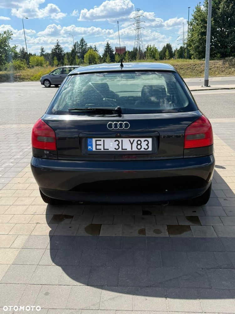 Audi A3 Sportback - 3
