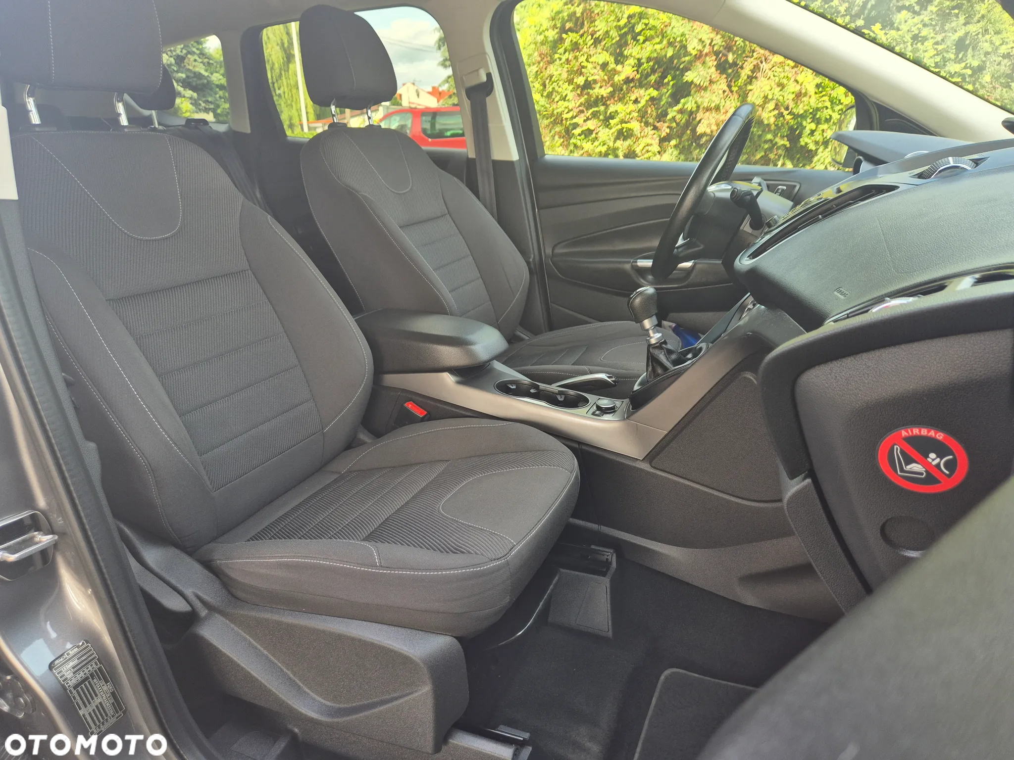 Ford Kuga - 31