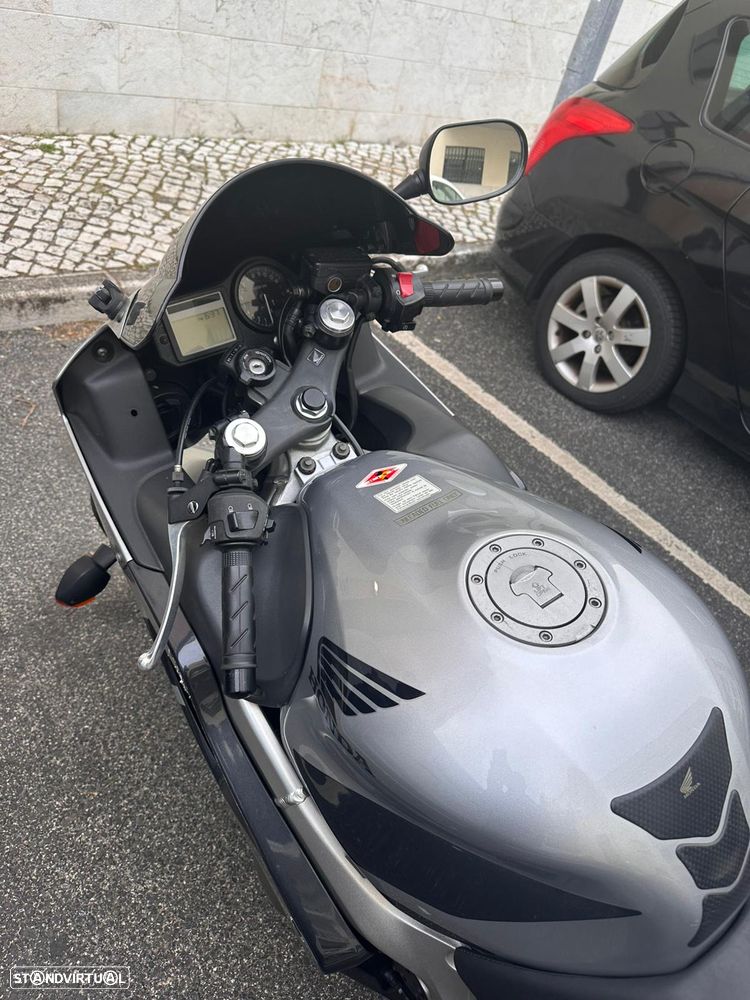 Honda CBR - 4