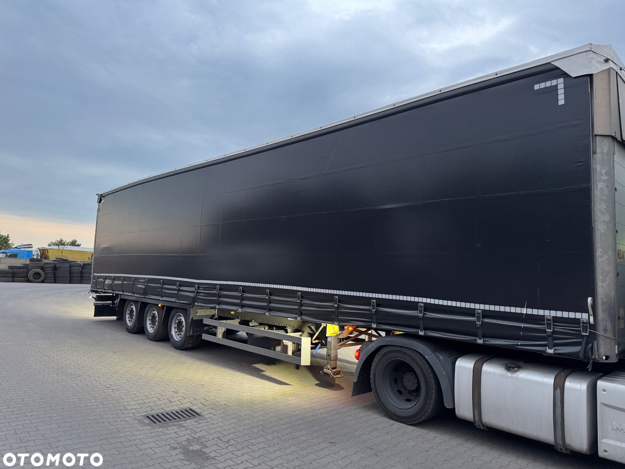 Schmitz Cargobull Varios dwa poziomy jazdy / mega - 5
