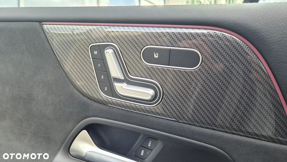 Mercedes-Benz GLB AMG 35 4-Matic - 21
