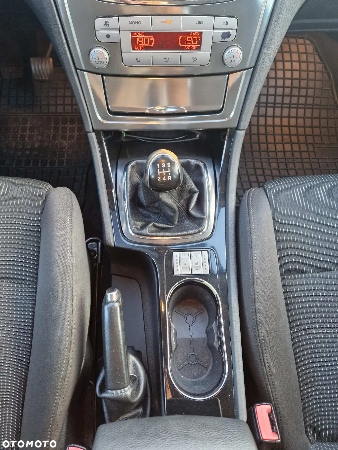 Ford Mondeo 2.0 Titanium - 18