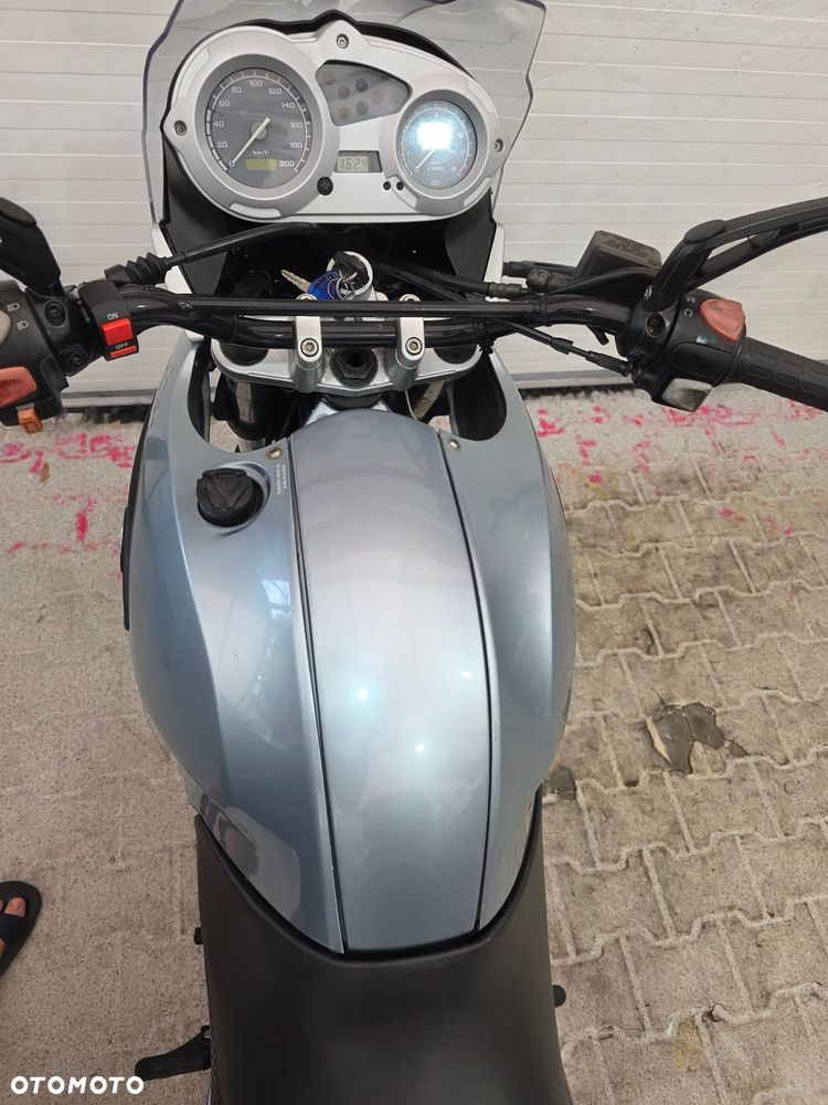 BMW F - 26
