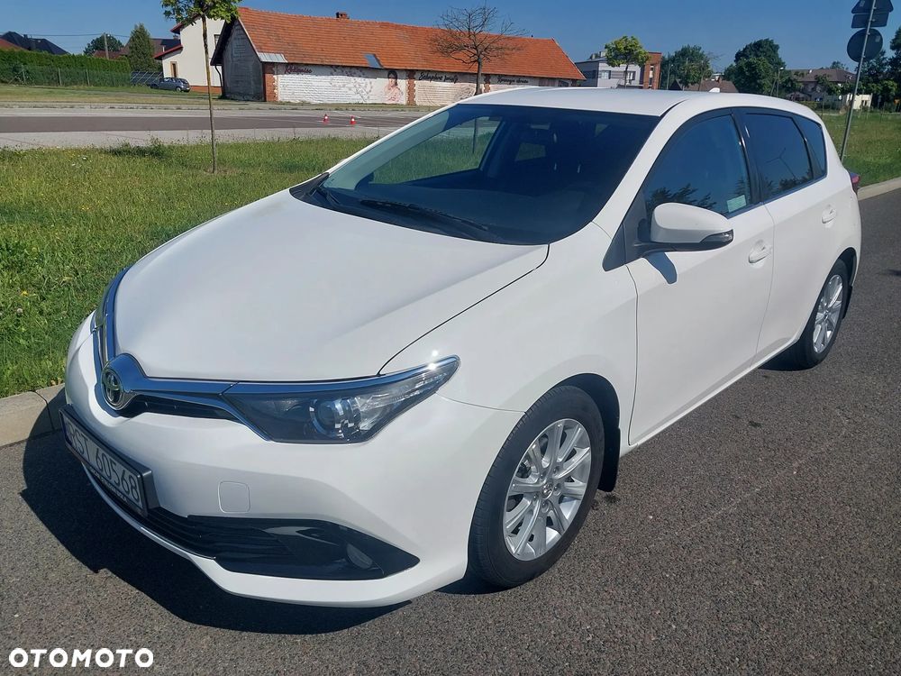 Toyota Auris 1.33 VVT-i Premium - 1