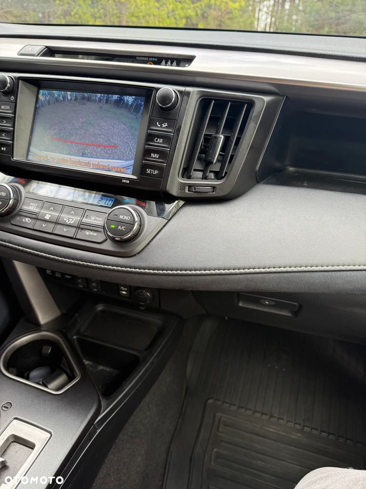 Toyota RAV4 Hybrid Premium 4x2 - 2