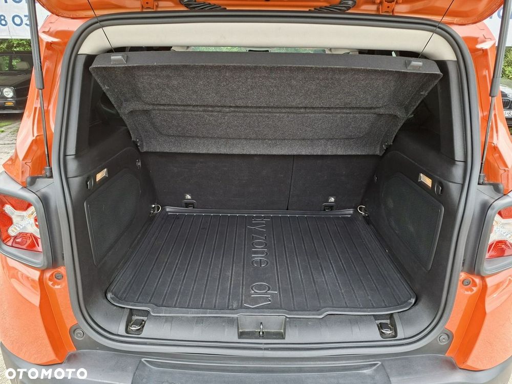 Jeep Renegade - 26