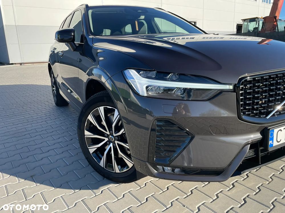 Volvo XC 60 B4 D AWD Plus Dark - 6