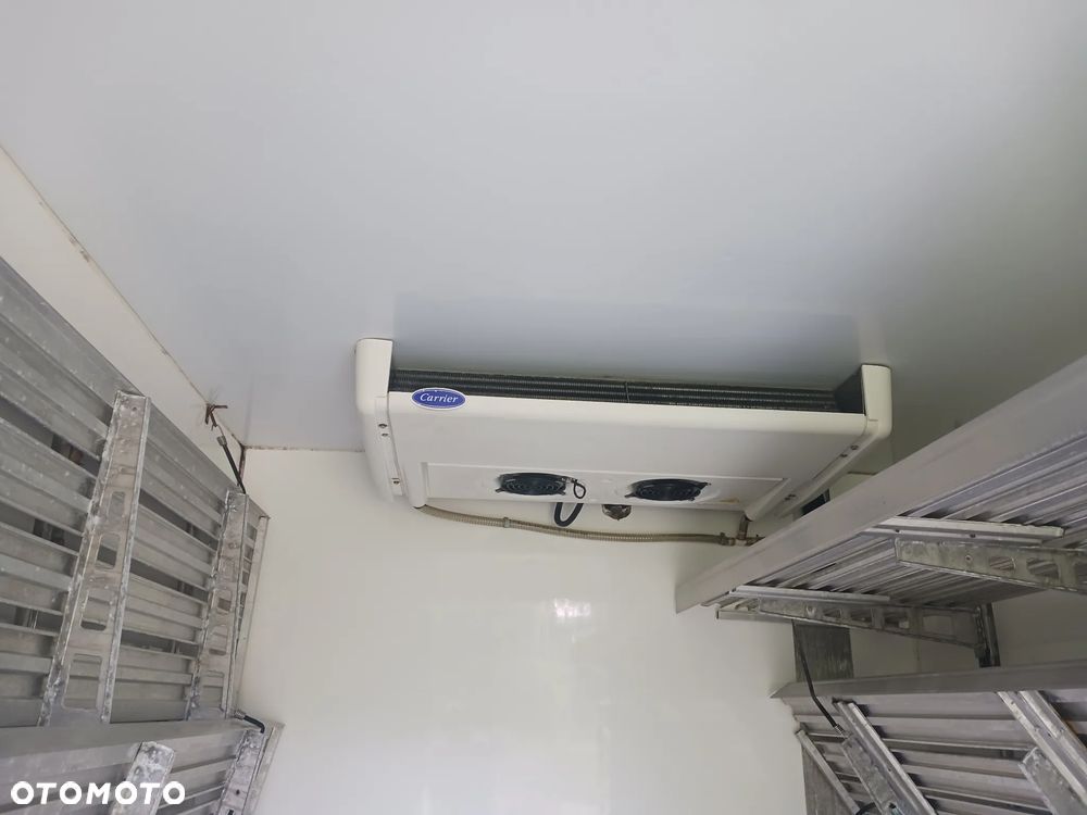 Renault Trafic III 2017r 198 tyś KLIMA Izoterma chłodnia Mroźnia Sklep Food Truck Agregat zasilanie 230V Trafik - 30