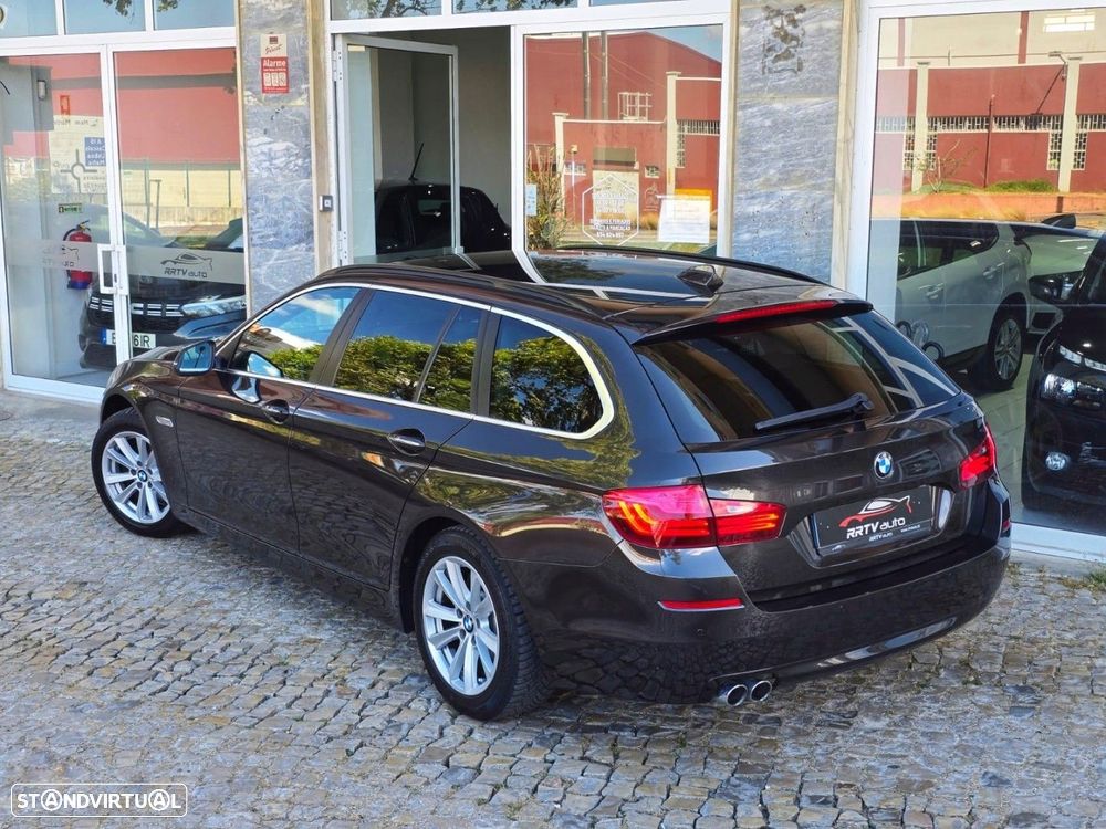 BMW 520 d Line Luxury Auto - 2