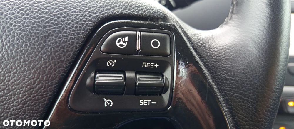 Kia Ceed 1.6 CRDi L - 10