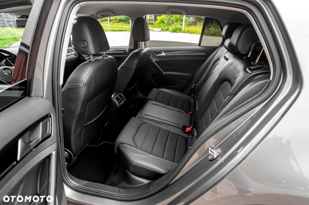 Volkswagen Golf 1.4 TSI BMT Highline - 22