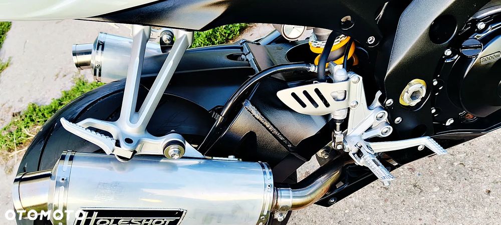 Suzuki GSX-R - 18