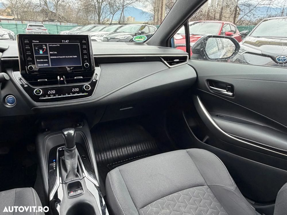 Toyota Corolla 1.8 HSD Business - 13