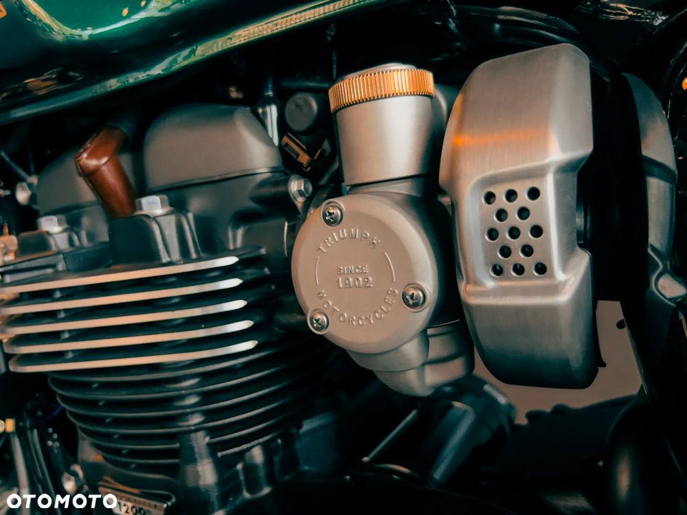 Triumph Thruxton - 8