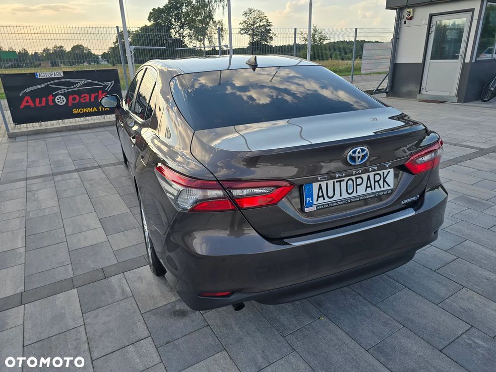 Toyota Camry 2.5 Hybrid Executive CVT - 16