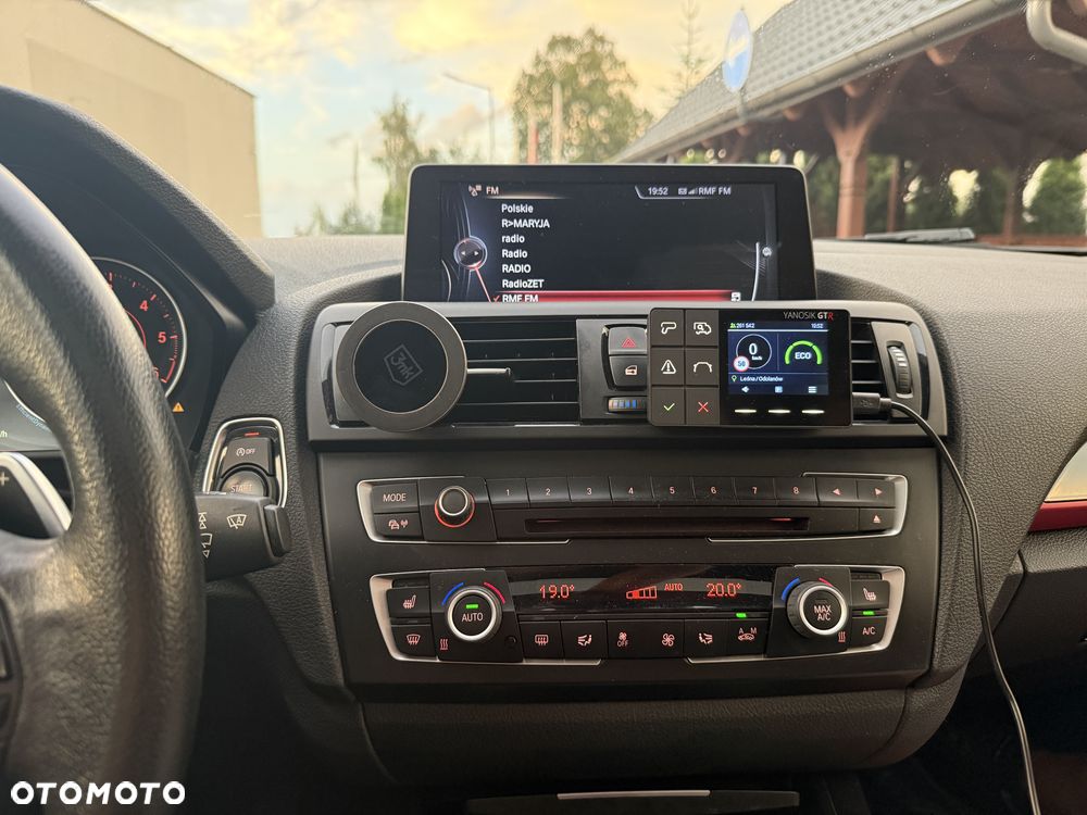 BMW Seria 1 120d Sport Line - 13