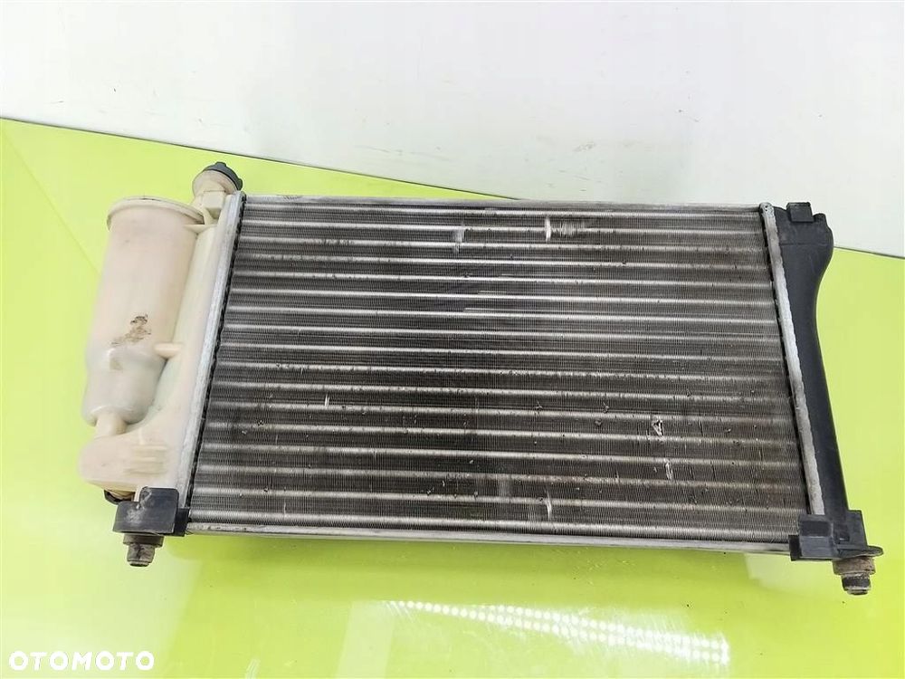 Chłodnica z wentylatorem Fiat Panda II 2003-2013 1,1 8V B 51848272 879586S - 5