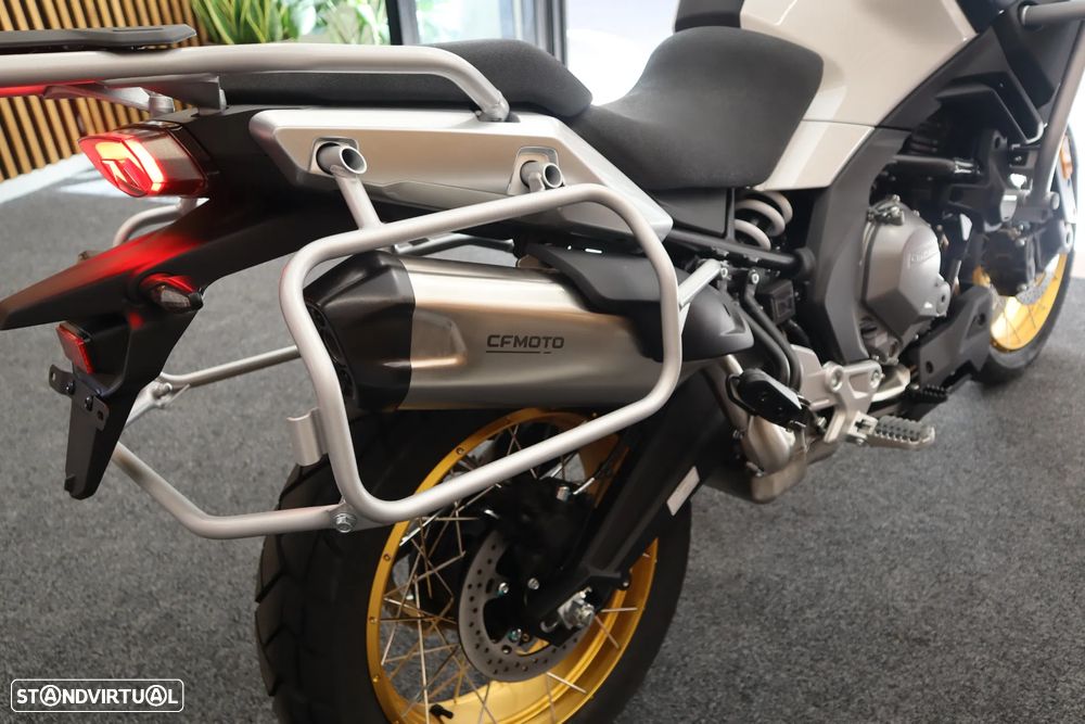 CF Moto 700MT ADV ADVENTUR - 8