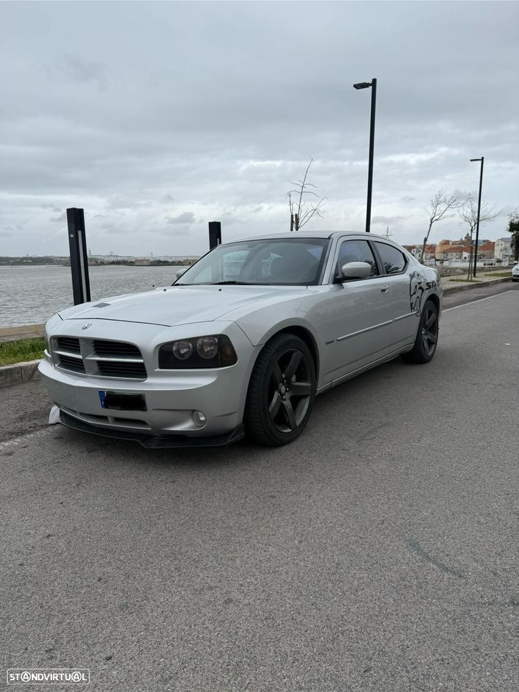 Dodge Charger - 1